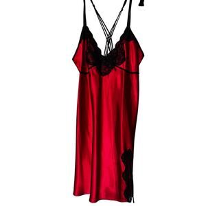 Luxurious Red Silky Smooth Sleep Night Chemise with Black Lace Trim Large
